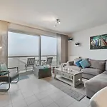 Apartment In With Sea Views *