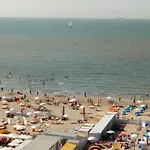 In With Sea Views Apartment Blankenberge