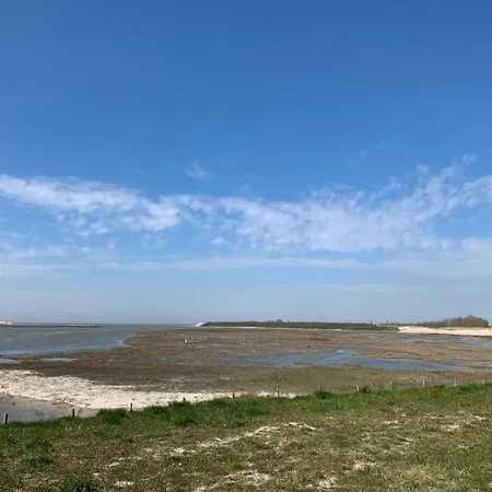 In With Sea Views Διαμέρισμα *