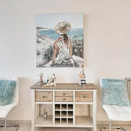 In With Sea Views Διαμέρισμα