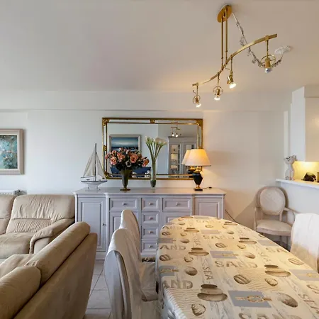 Διαμέρισμα In With Sea Views *