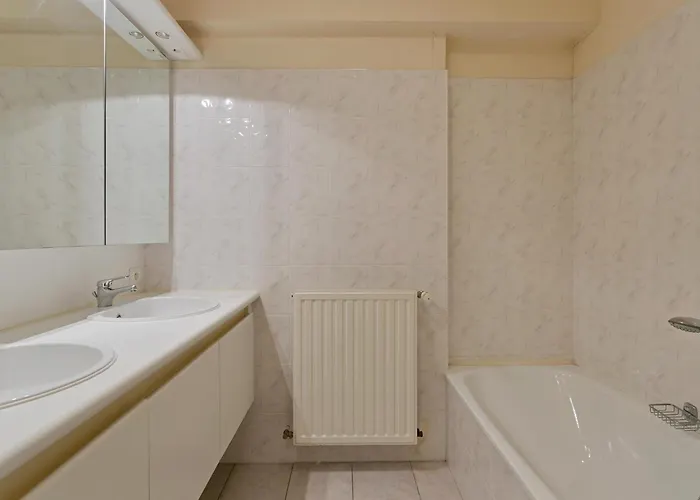 In With Sea Views 布兰肯贝赫