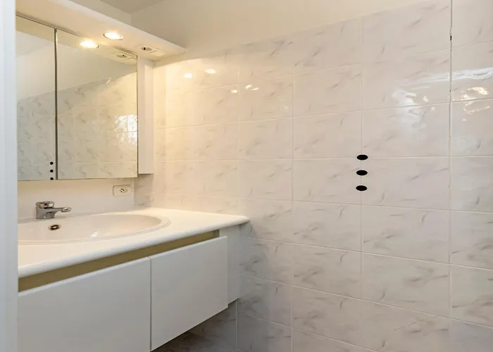 In With Sea Views 布兰肯贝赫