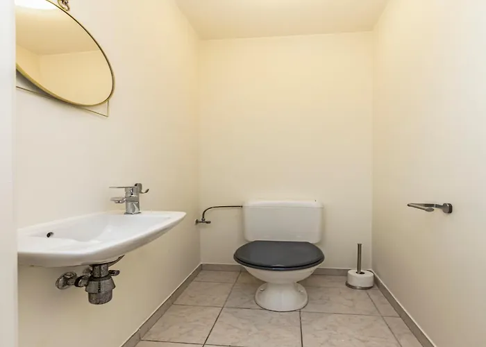 In With Sea Views 布兰肯贝赫